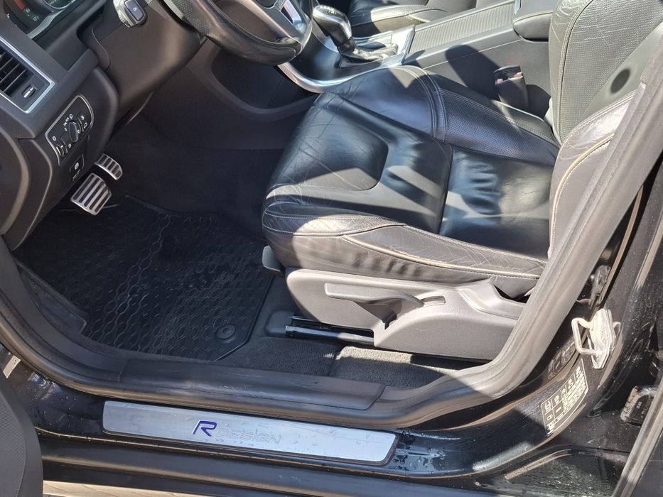 Volvo XC60 D5 R Design