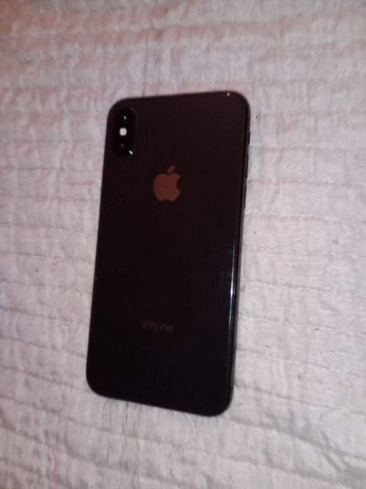 iPhone X 64 gb +AirPods2