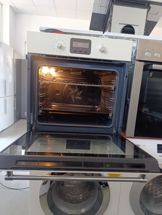 Ретро Фурна за вграждане Electrolux