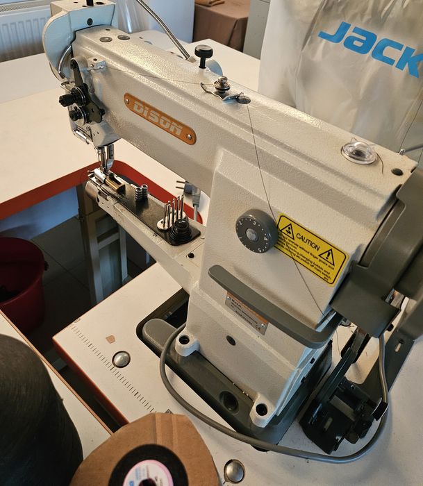 Masini de cusut liniare, speciale, prese termocolat, mese calcat etc.