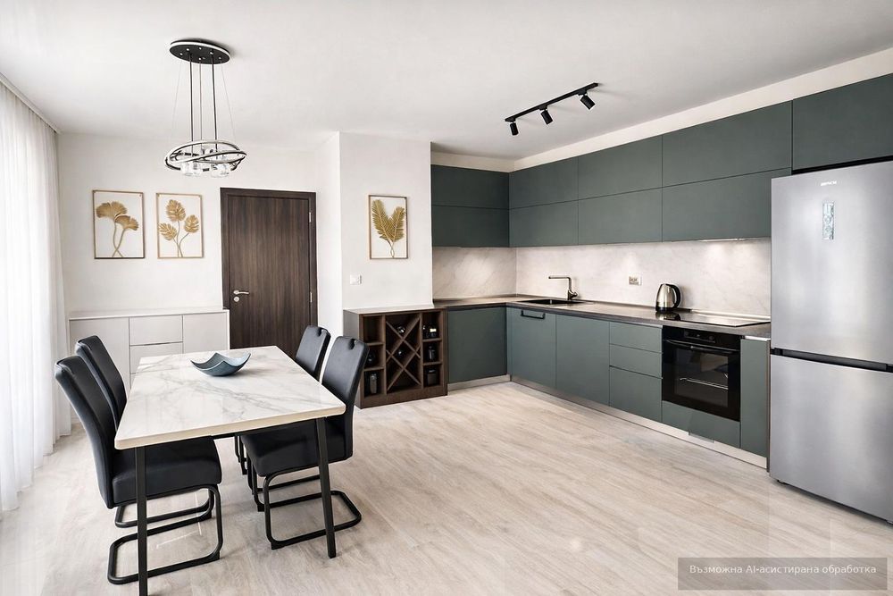 Просторен 2-стаен апартамент в Център