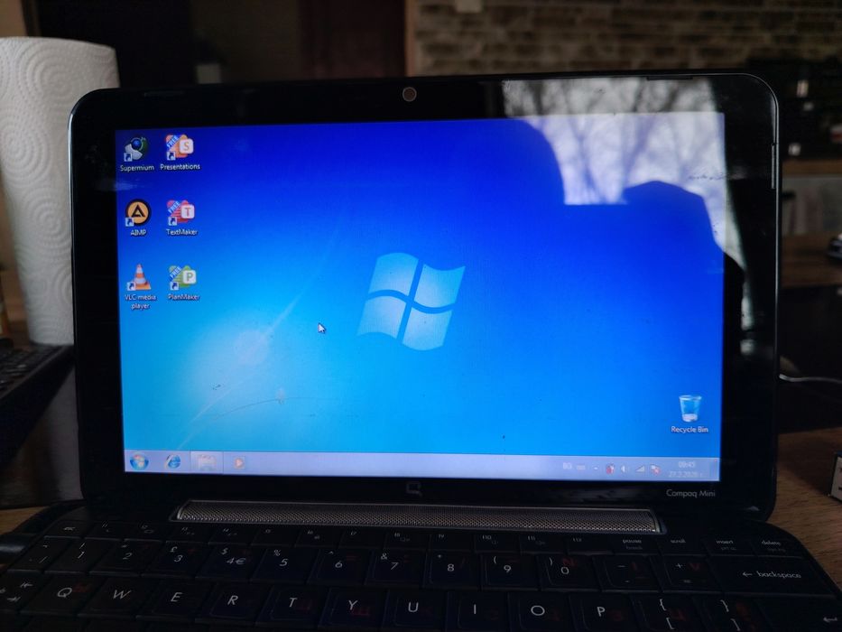 Компактен лаптоп Compaq Mini Офис пакет Готов за работа