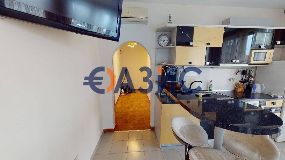 Продава се Тристаен апартамент в Поморие - 106 кв.м за 1557 €/кв.м - Снимка #9