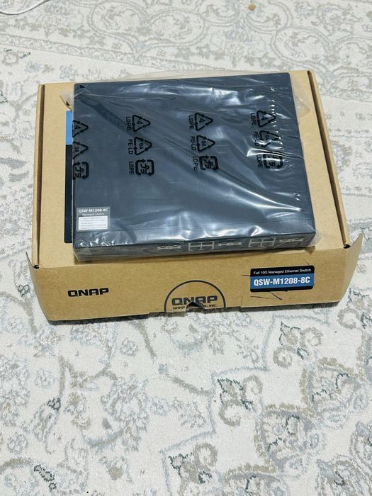 Срочно Сетевой коммутатор QNAP QSW-M1208-8C