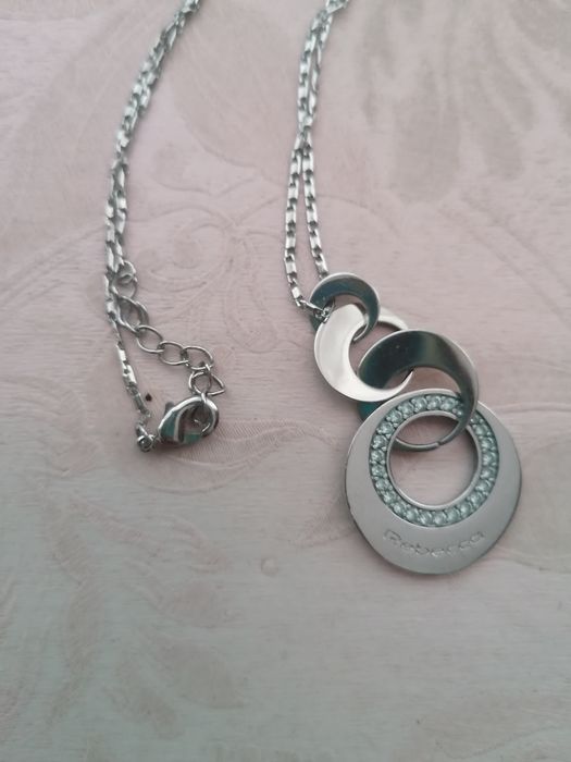 Обеци Rebecca и масивна гривна Uno 50