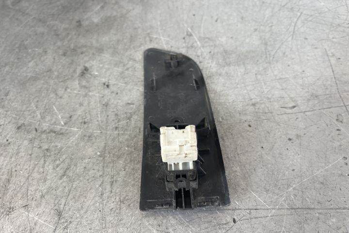 Buton geam pasager fata dreapta 809602X802 / 80960 2X802 Nissan Terra