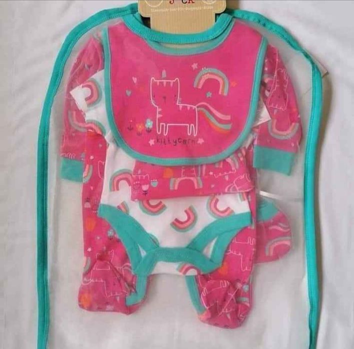 Бебешки комплект Нов