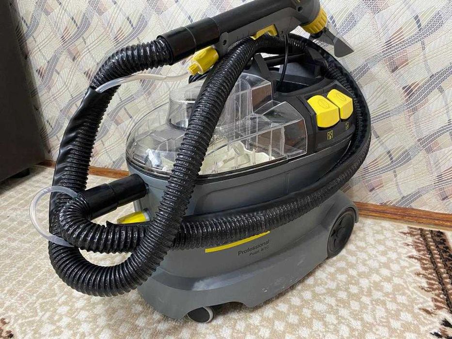 Моющий пылесос Karcher Puzzi