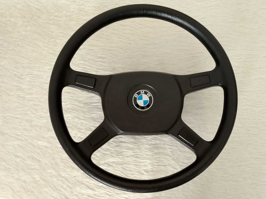 BMW E30 ретро волан