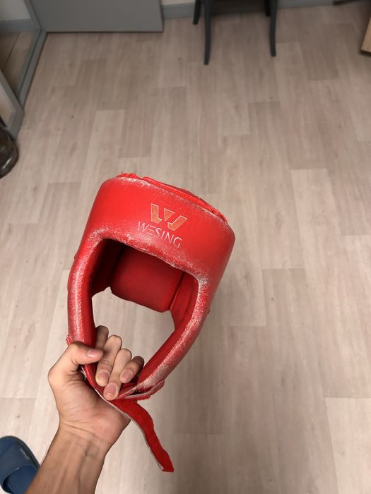 Продам шлем весинг для бокса