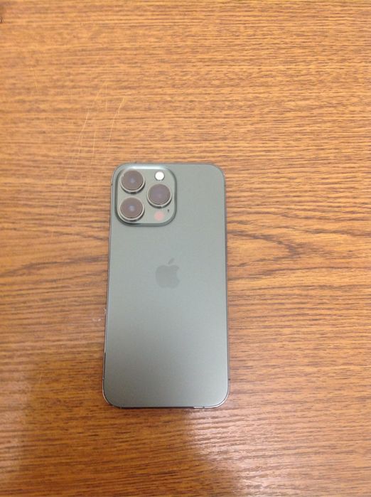 Iphone 13 pro green