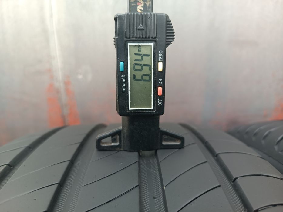 235/50/19 Michelin Дот 2323