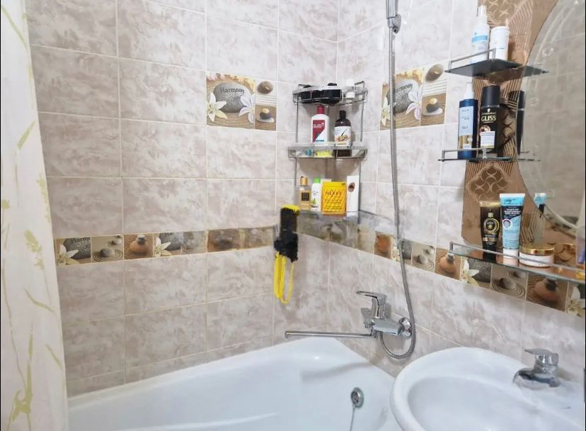 Продаётся 1 к кв на Болашаке