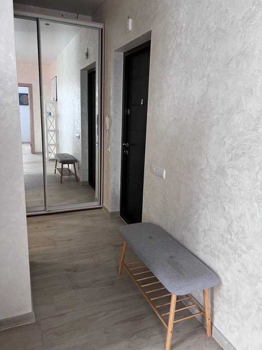 Дава се под наем Двустаен апартамент в София, Център - 55 кв.м за 382.5 € - Снимка #2