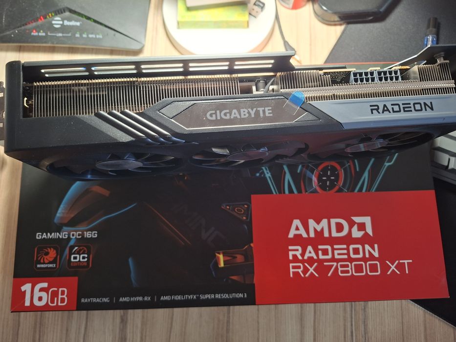 Продам видеокарту 7800xt 16gb