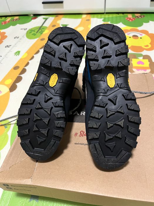 Bocanci  Dama  Gore-Tex   Marime 37