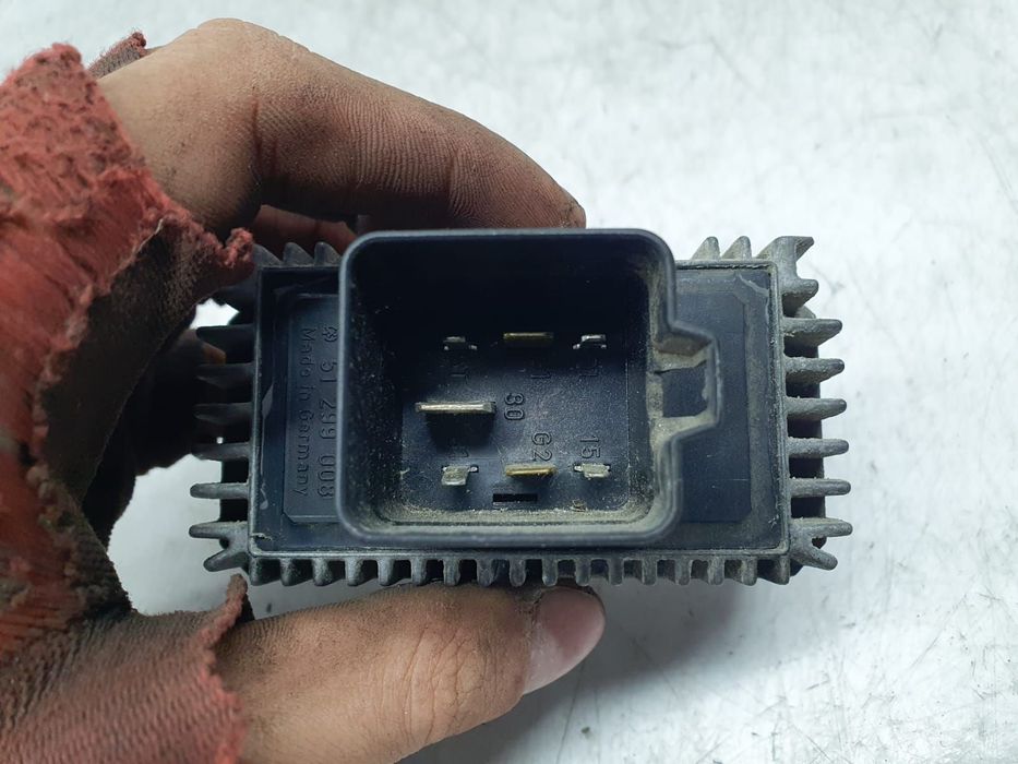 Releu bujii incandescente 09132691 Opel Astra H [2004 - 2007]