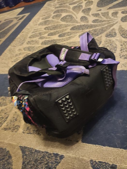 Продам рюкзак для девочки