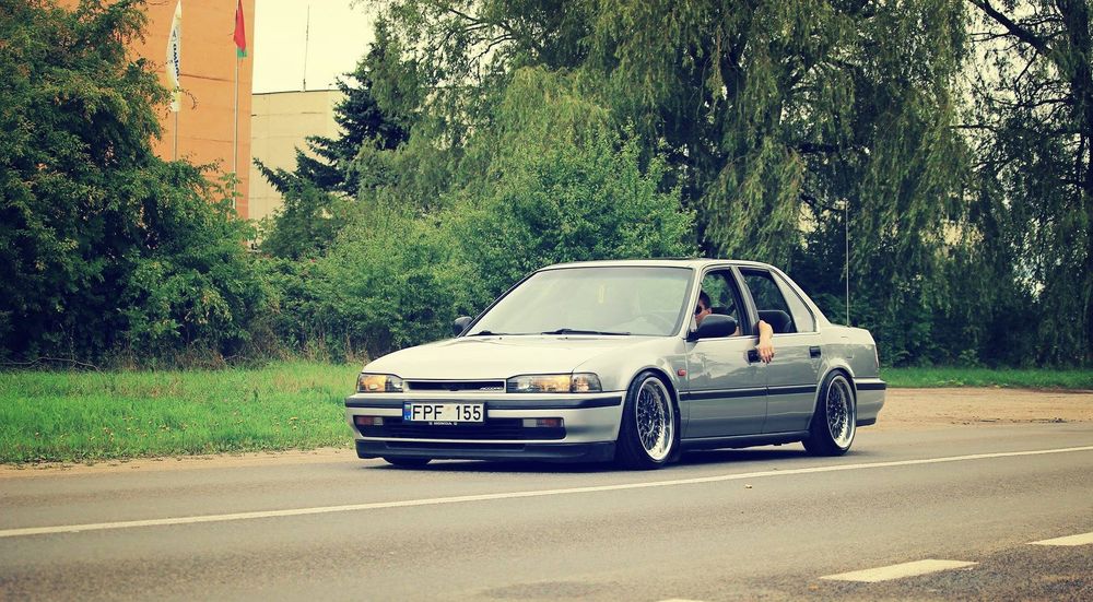 Хонда аккорд 91г 2.2 седан