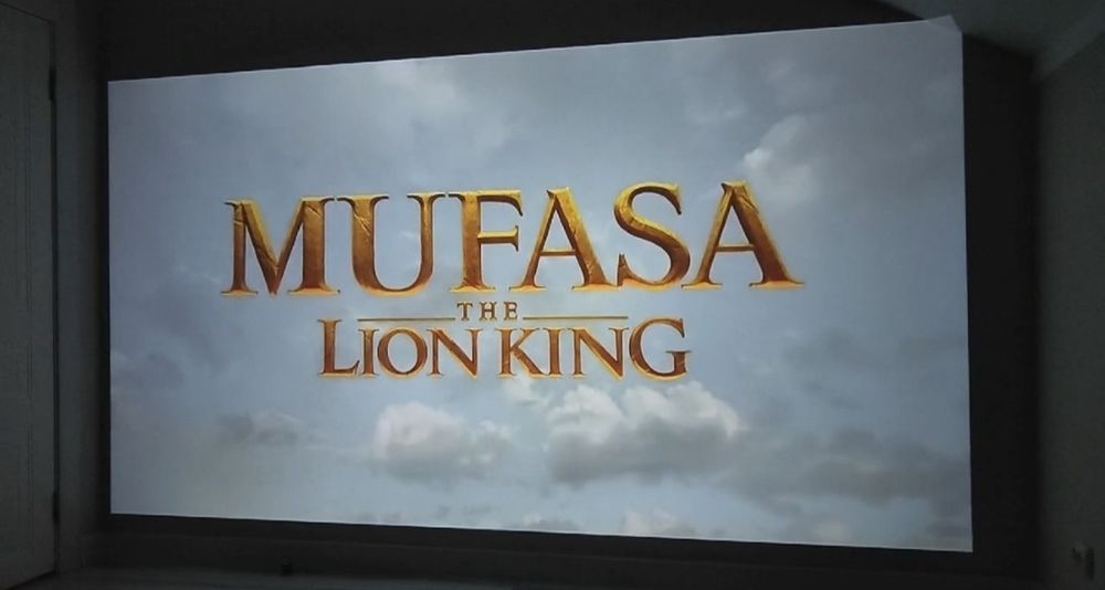 Проектор и экран