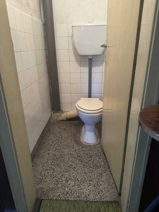 Продава се Тристаен апартамент в Велико Търново, Център - 95 кв.м за 1158 €/кв.м - Снимка #8