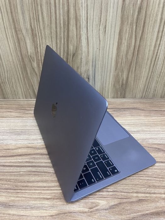1 Sikl 100% Macbook M1 air 8/256GB
