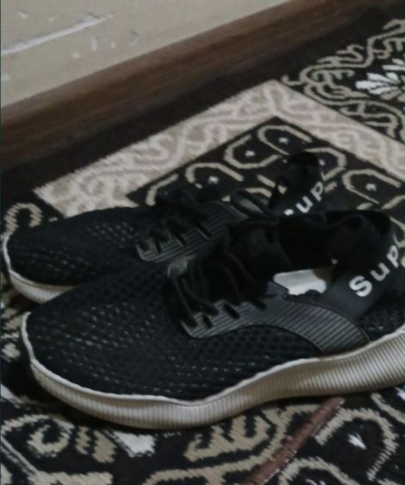 Продаётся мужской обувь