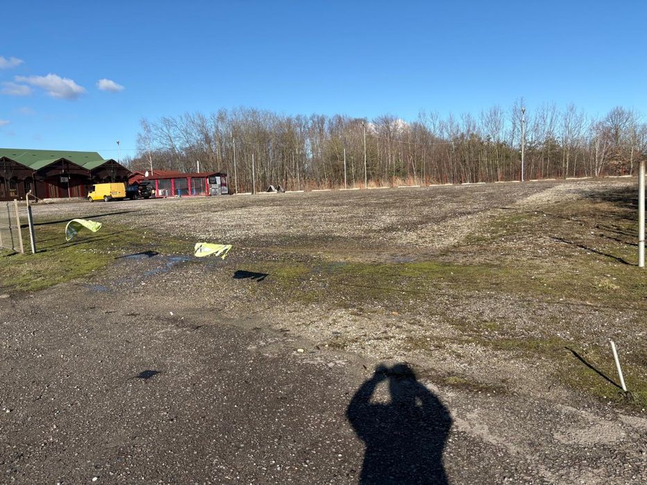 Vand sau inchiriez parcare camioane