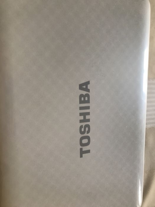 Vand leptop toshiba