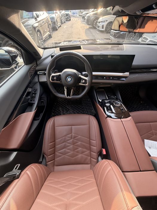 Bmw i5 35L m sport dop function