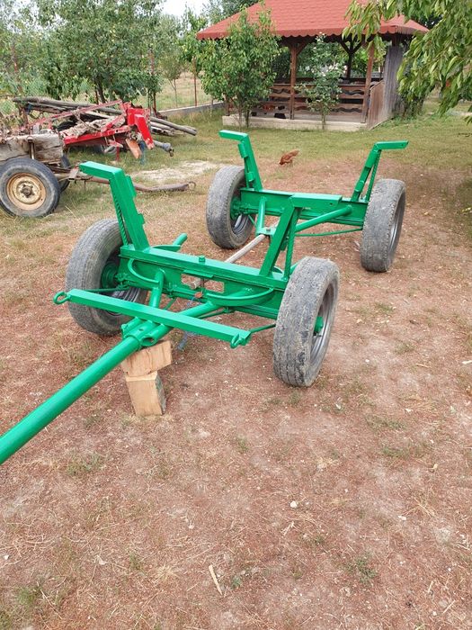 Vând caruță dupa tractor