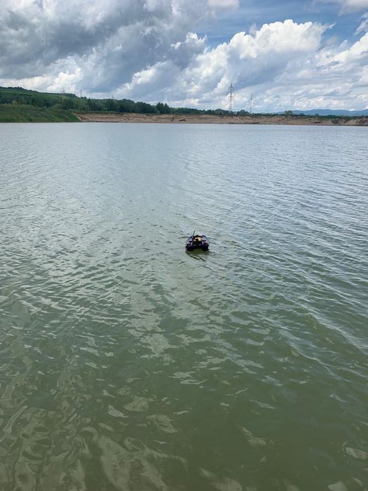Barcuta pescuit navo model pentru nadit