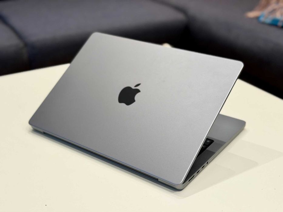 Apple MacBook Pro 14'" M1 Pro, 16 GB RAM, 1 TB