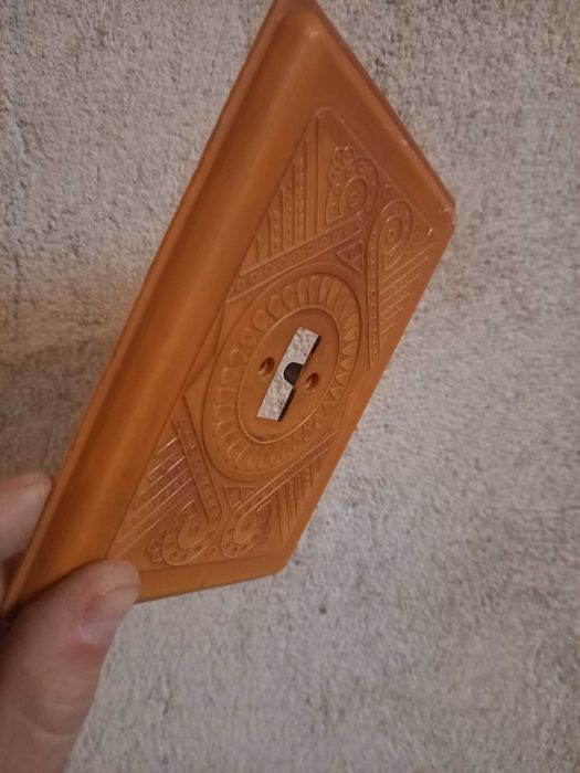 Модел за електрическо копче за лампа само пластмасата