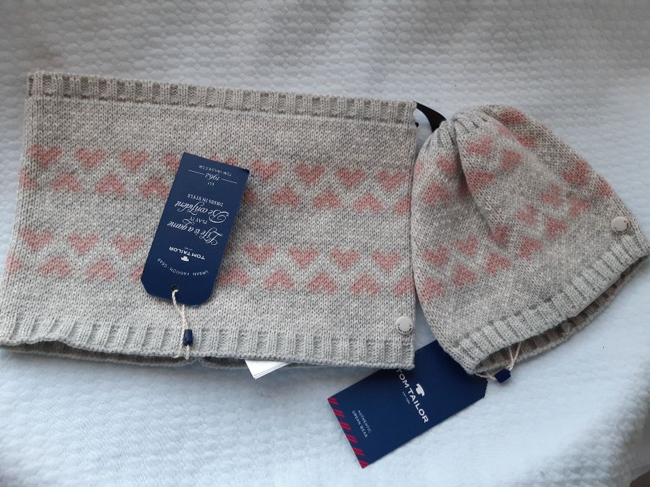 комплект детска шапка и шал