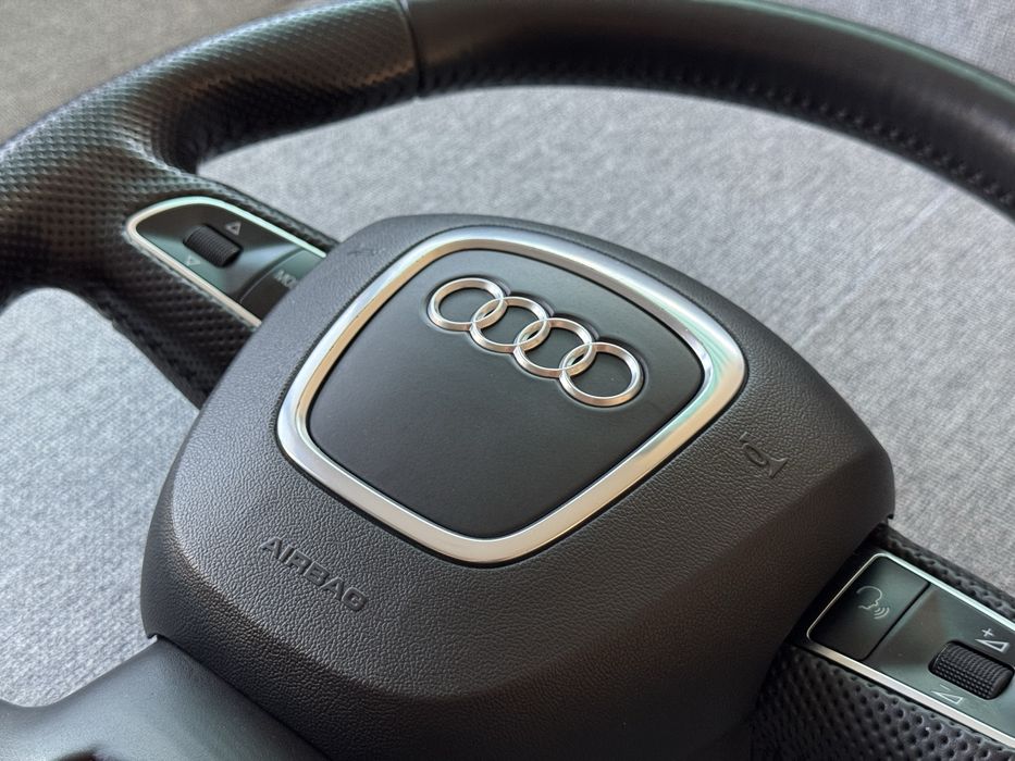 S-line мулти волан с пера + airbag за Ауди Q5 / A5 (2009-2012)