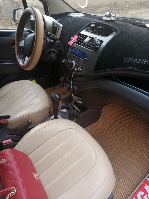 Спарк  автомат 5400$  в Самарканде