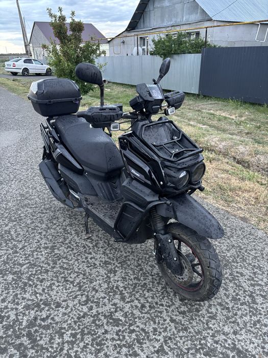 Продам скутер Танк на учете