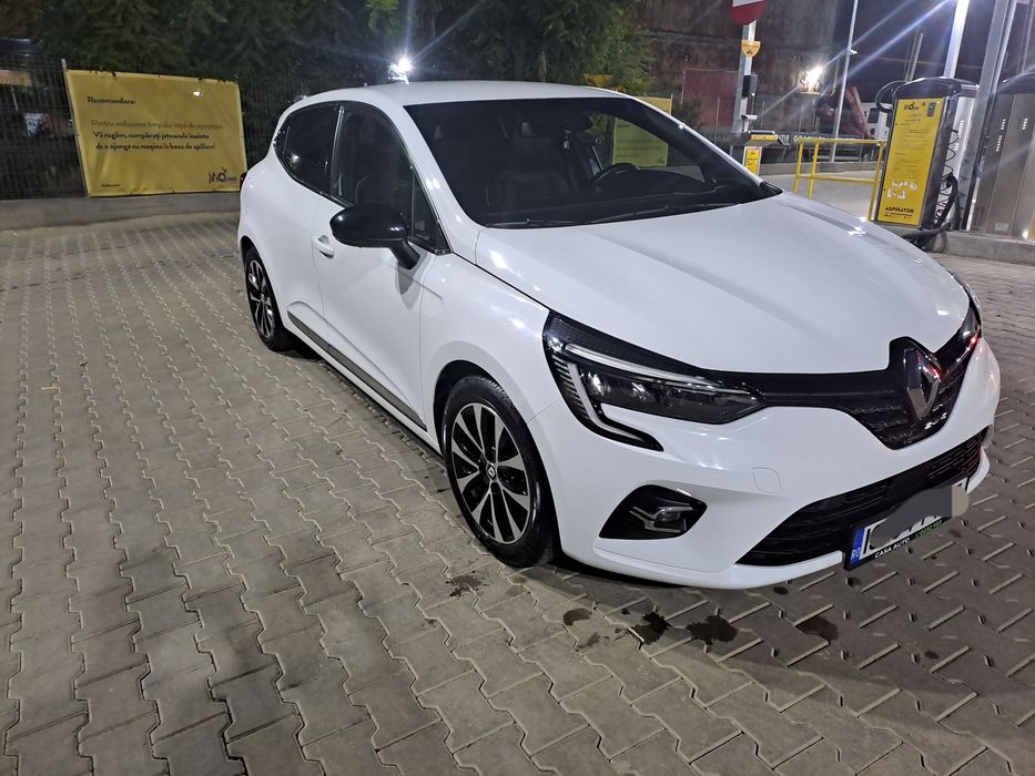 RENAULT Clio 2022 — imagine 2