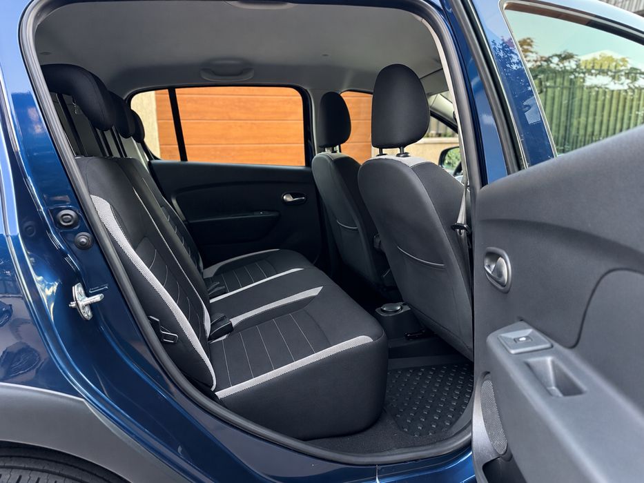 Dacia Sandero Stepway Prestige - 0.9 TURBO 90CP - Cutie Automată Easy-R - Primul Proprietar - 73.000KM - Climatronic - Cameră Spate - Senzori Parcare.