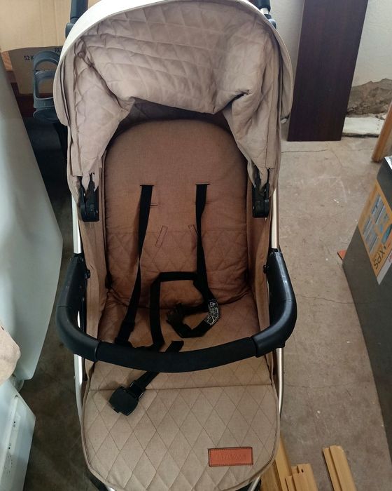 Продавам бебешка количка