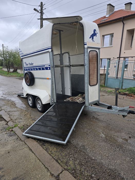 Продавам каравана за КОНЕ