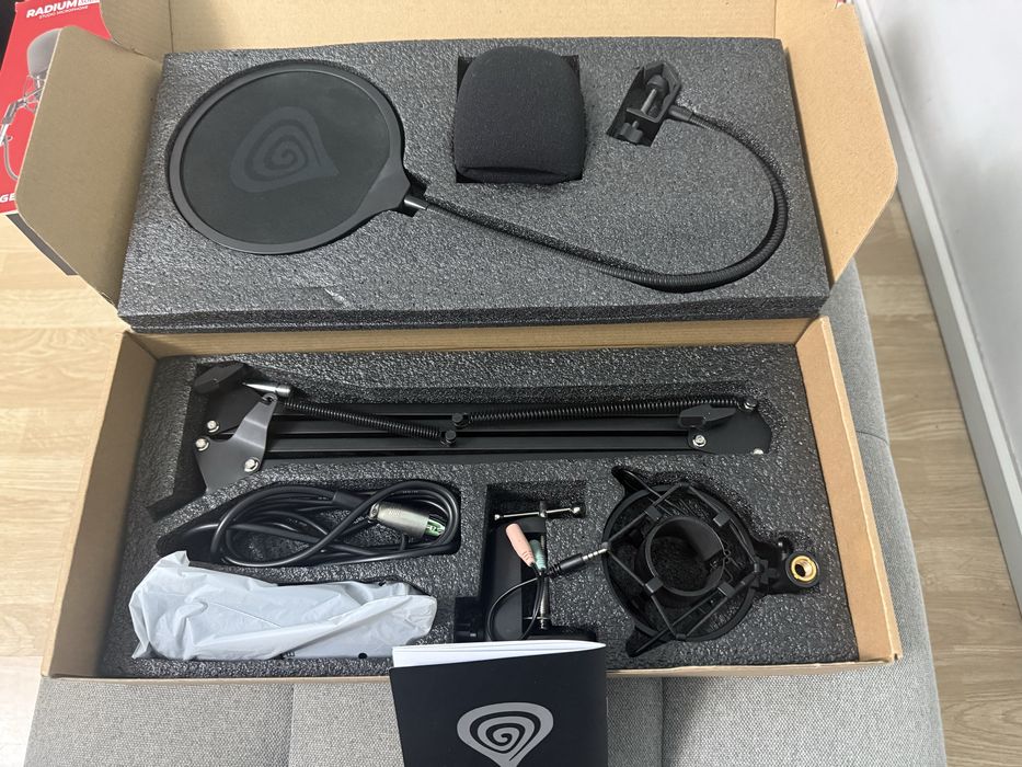 Чисто нов микрофон - Genesis Radium 300xlr