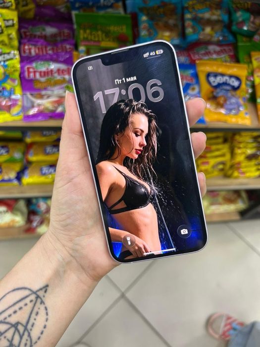 iPhone 14 сиреневый