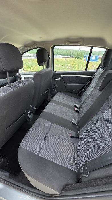 Dacia Sandero Laureate 1.6 benzină 132000km model export