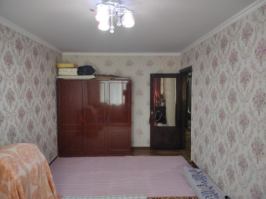 Продается 3-х комнатная квартира, в 1 микрорайоне, на Октябре (от собс