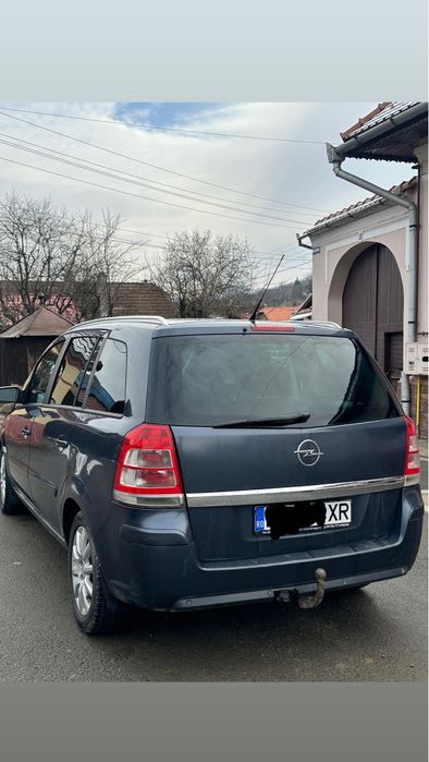 Vând Opel Zafira 1.9 diesel 150 cp 7 locuri an 2008 acte la zi