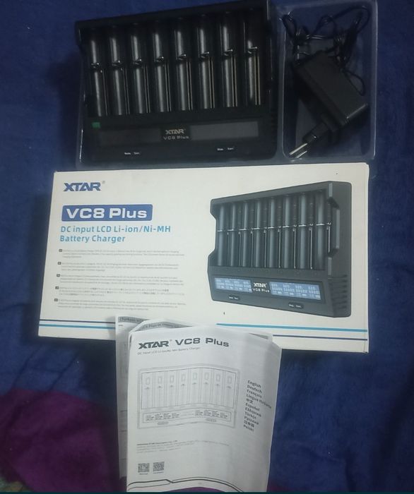 Xtar vc8 plus для зарядки батереики разных вида.
