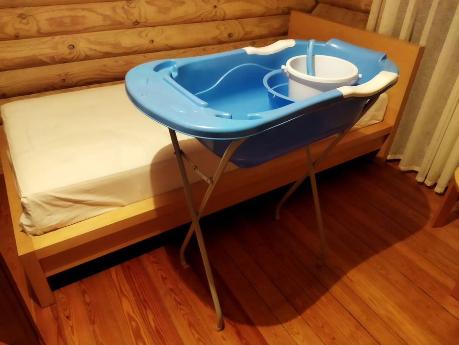 Детская ванночка с подставкой