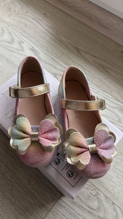 Pantofiori curcubeu marime 26